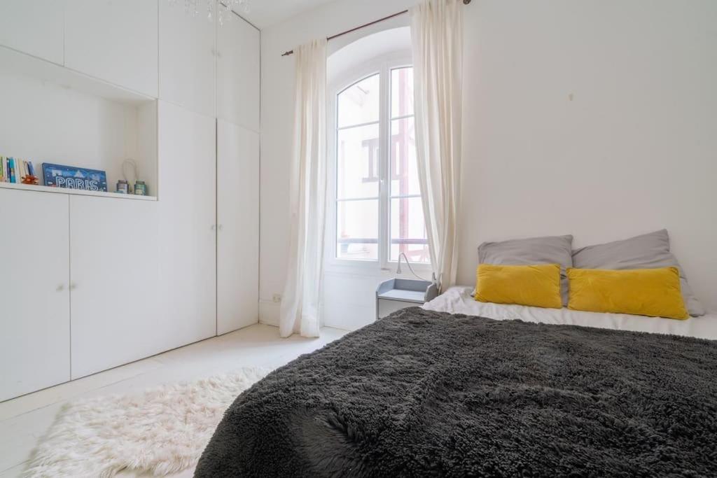 Grand Duplex Montmartre Apartment Paris Ngoại thất bức ảnh